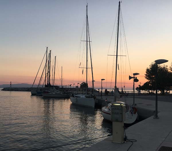 Abendstimmung in Neo Klima